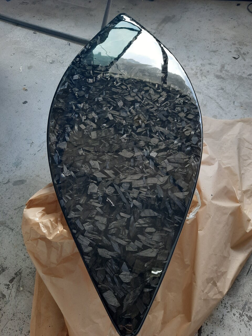 Création table carbone forgé