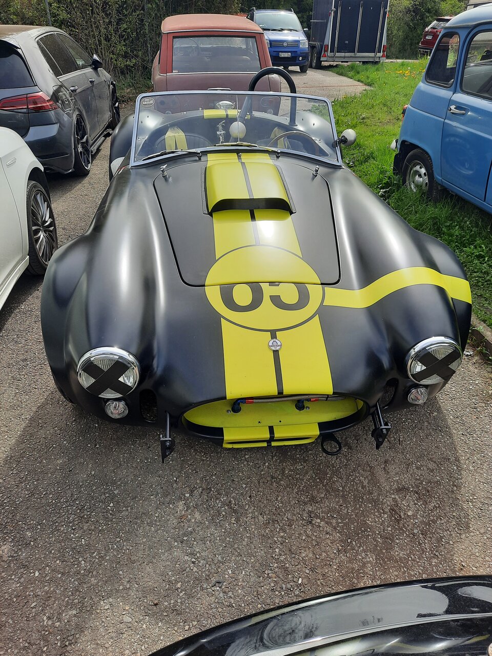 Création prise d'air capot carbone AC Cobra